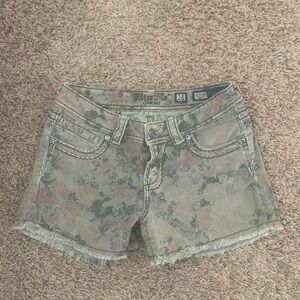 Miss Me Floral Shorts